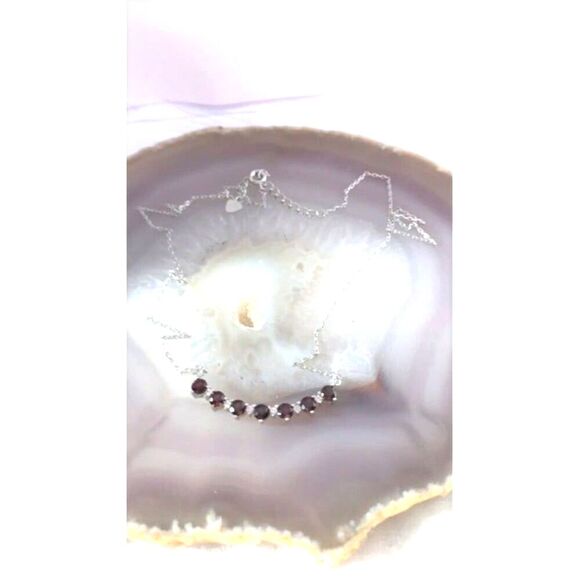 Garnet Necklace ( 7 stones) - Picture 1 of 3